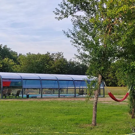 D' Hotes Des Glands ' 招待所