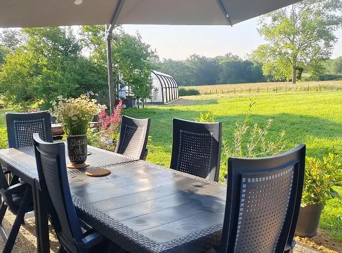 Pensjonat D' Hotes Des Glands ' Saint-Martin-de-Gurçon