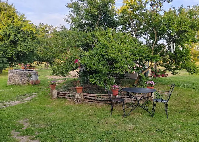D' Hotes Des Glands ' Pensjonat Saint-Martin-de-Gurçon